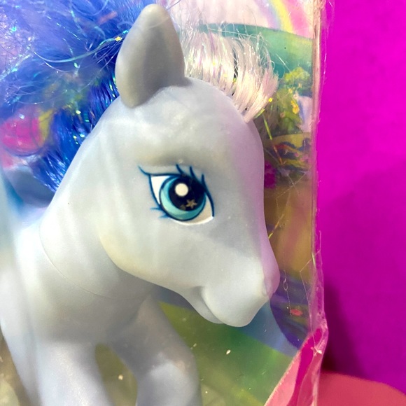 MY LITTLE PONY G3 NWT VTG 2005 CRYSTAL PRINCESS PEGASUS WINGED PONY SILVER GLOW - Picture 10 of 16
